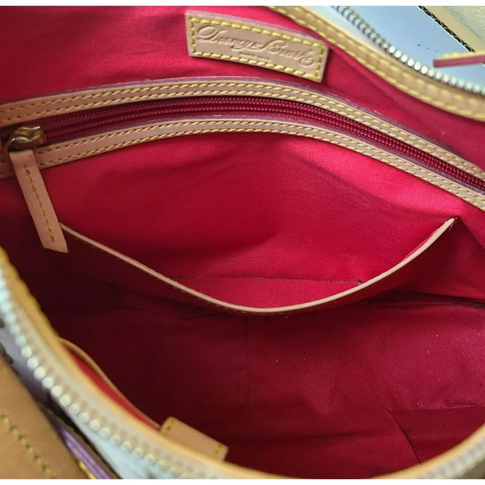 Dooney and Bourke Hobo Bag Collins East West 1975 Signature Ivory Brown *READ* - Picture 8 of 16